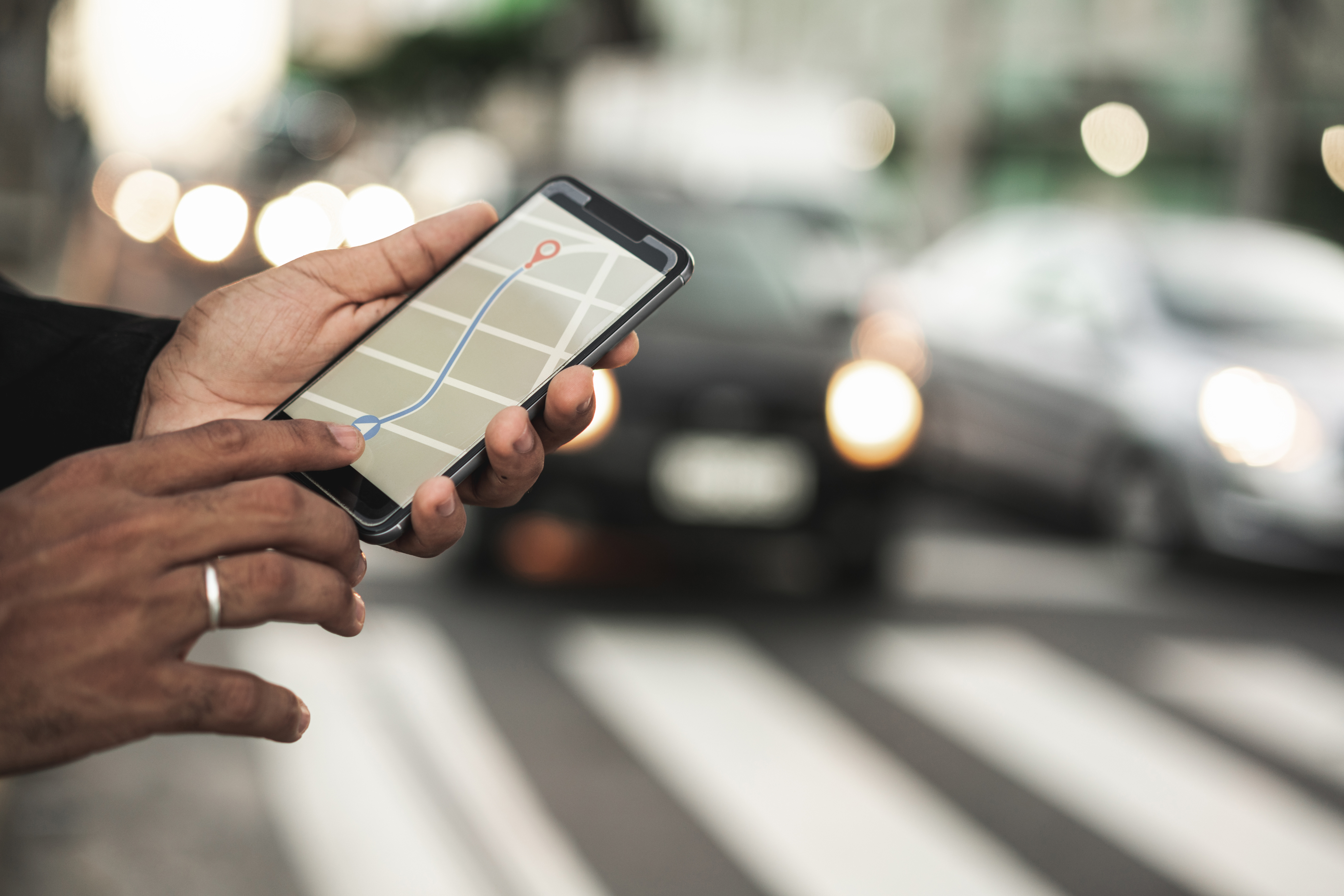 Réservez un transfert aéroport Paris en VTC ou taxi. Trajets vers Roissy ou Orly avec accueil et prise en charge directe, confort et ponctualité garantis.